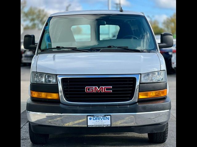 2020 GMC Savana Base