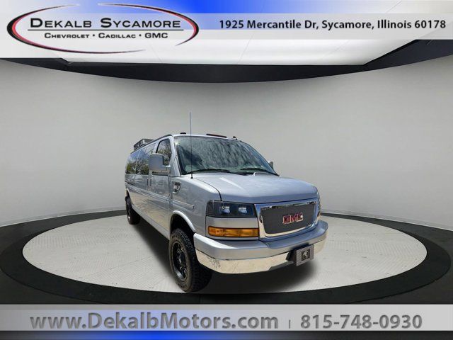 2020 GMC Savana Base