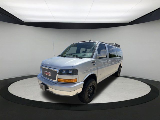 2020 GMC Savana Base