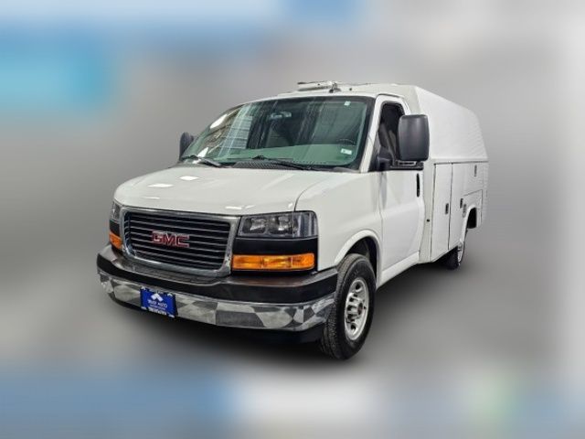 2020 GMC Savana Base