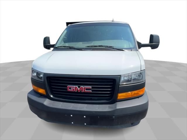 2020 GMC Savana Base