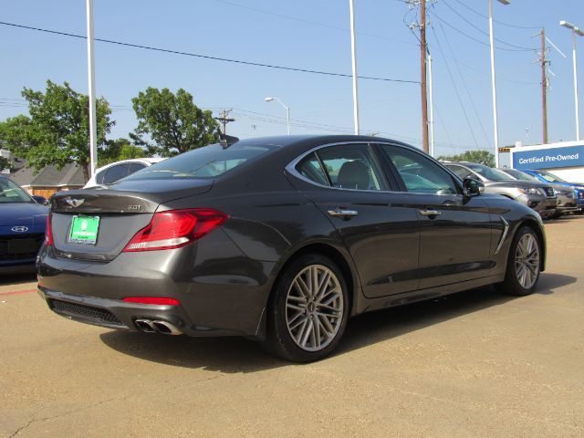 2020 Genesis G70 2.0T