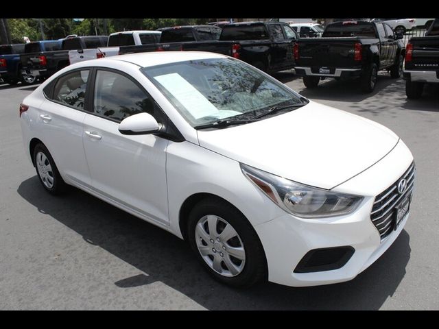 2020 Hyundai Accent SE