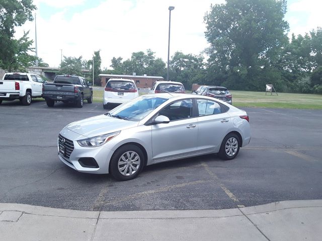 2020 Hyundai Accent SE