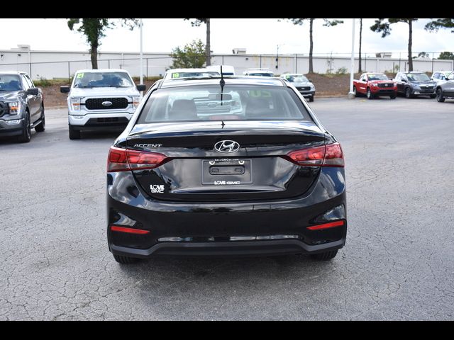 2020 Hyundai Accent SE