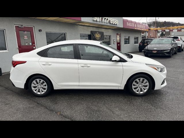 2020 Hyundai Accent SE