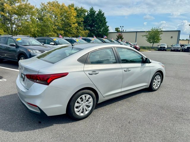 2020 Hyundai Accent SE