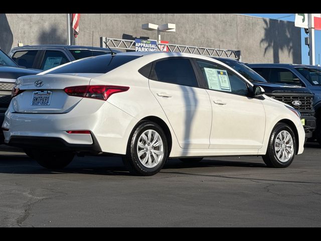 2020 Hyundai Accent SE