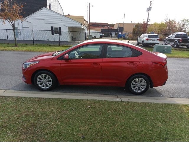 2020 Hyundai Accent SE