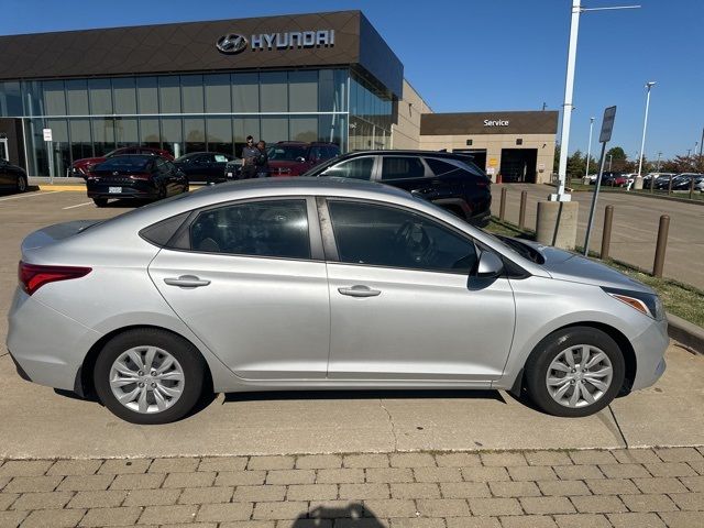 2020 Hyundai Accent SE