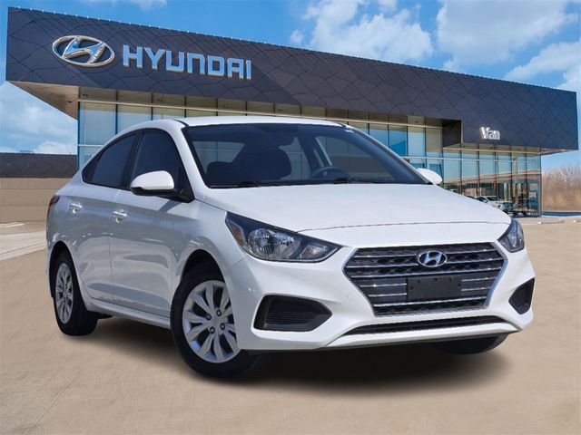 2020 Hyundai Accent SE