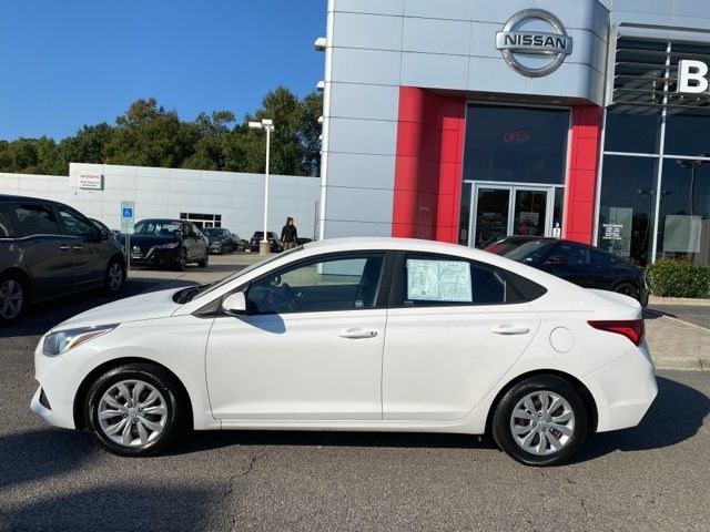 2020 Hyundai Accent SE