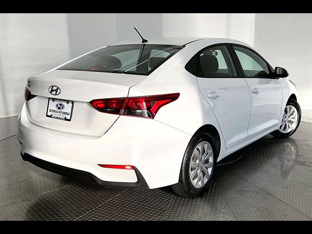 2020 Hyundai Accent SE