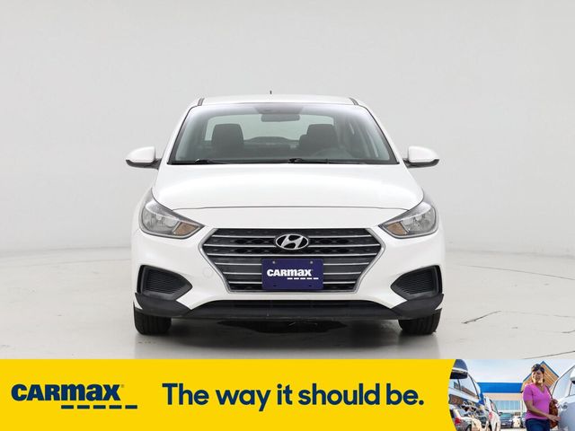 2020 Hyundai Accent SE