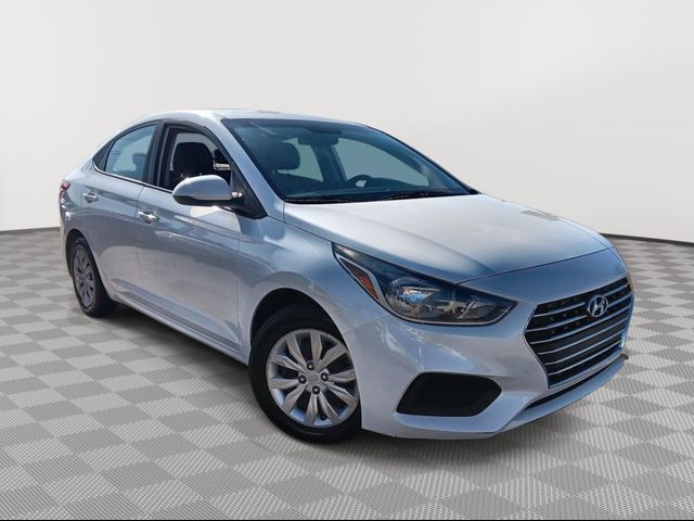 2020 Hyundai Accent SE