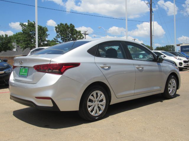 2020 Hyundai Accent SE