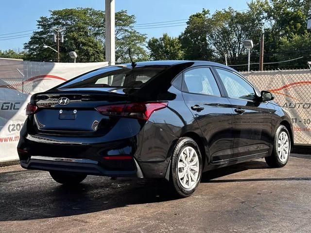 2020 Hyundai Accent SE