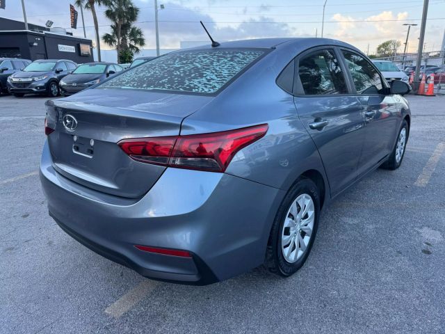 2020 Hyundai Accent SE