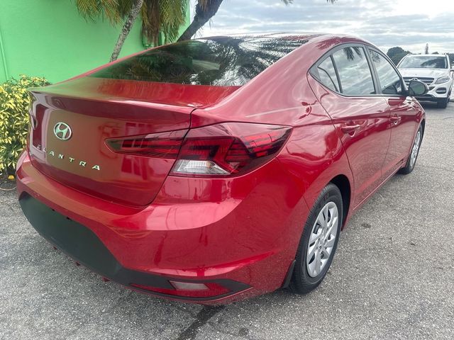 2020 Hyundai Elantra SE