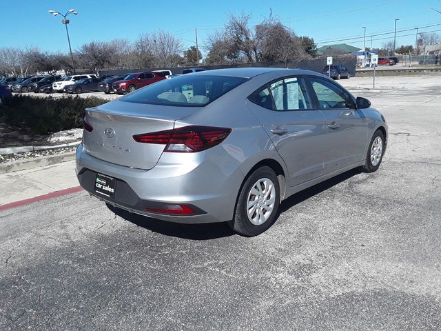 2020 Hyundai Elantra SE