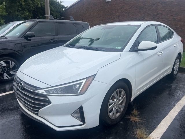 2020 Hyundai Elantra SE