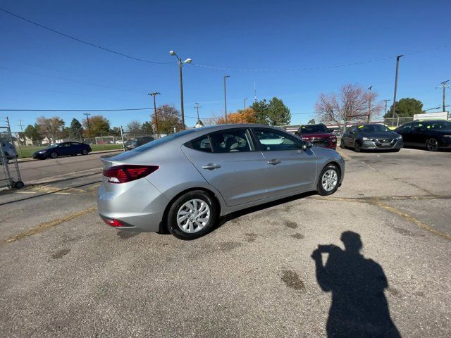 2020 Hyundai Elantra SE