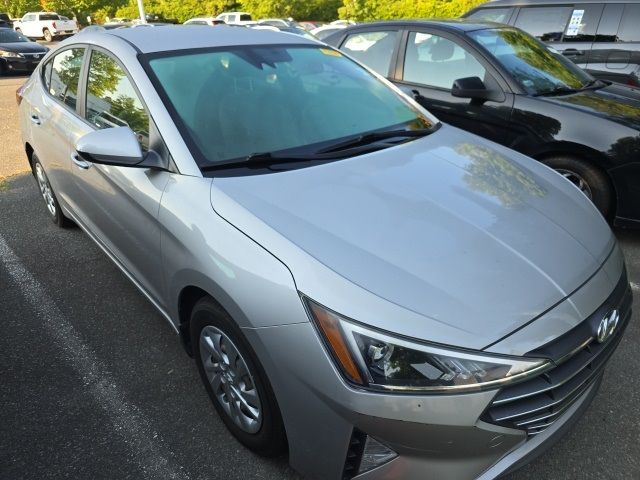 2020 Hyundai Elantra SE
