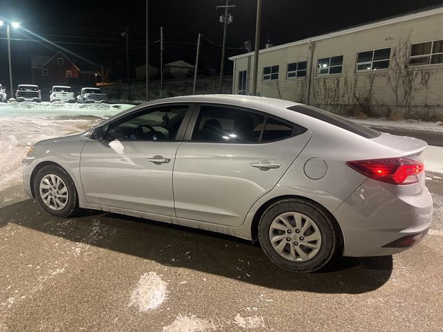 2020 Hyundai Elantra SE