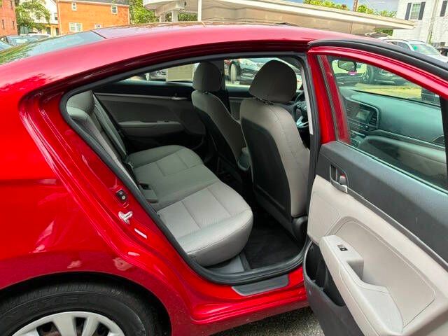 2020 Hyundai Elantra SE