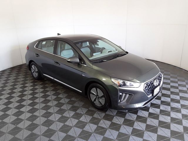 2020 Hyundai Ioniq Hybrid SE