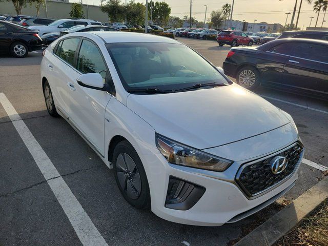 2020 Hyundai Ioniq Hybrid SE