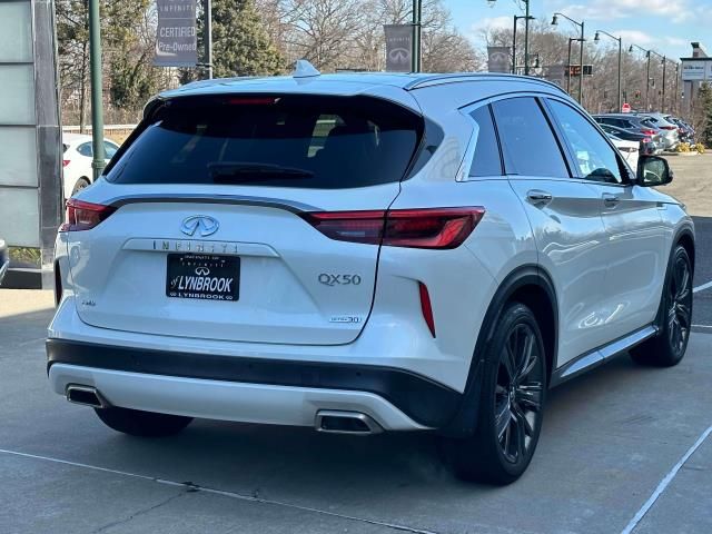 2020 INFINITI QX50 Essential