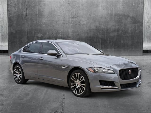 2020 Jaguar XF 30t Prestige