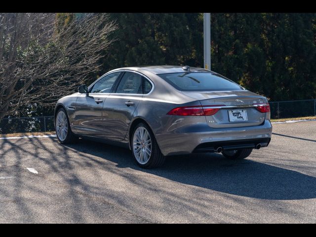 2020 Jaguar XF 30t Prestige