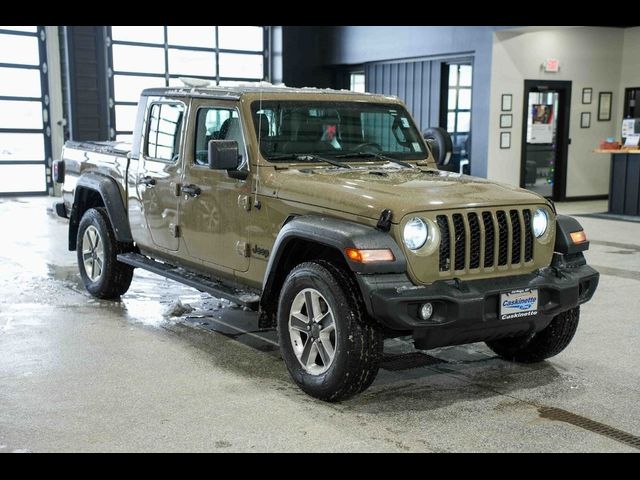 2020 Jeep Gladiator Sport