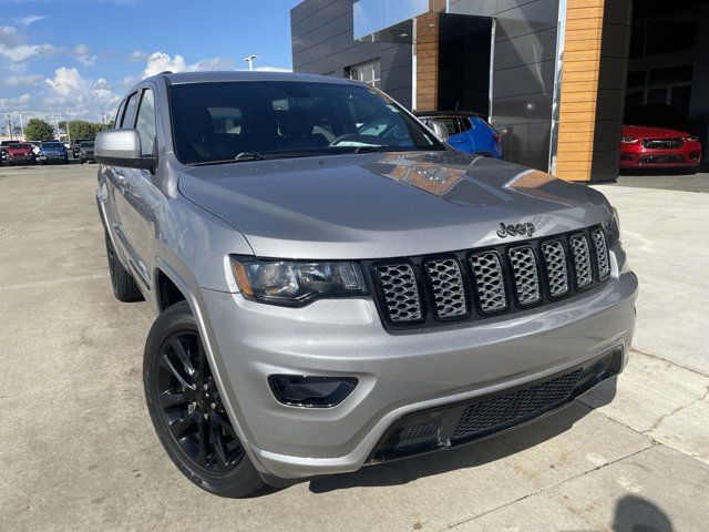 2020 Jeep Grand Cherokee Altitude