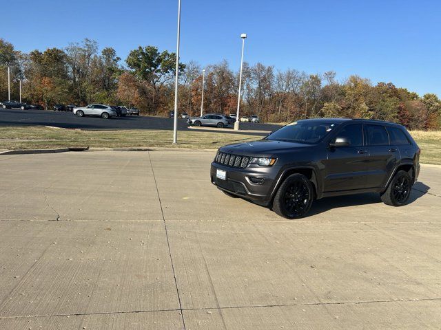 2020 Jeep Grand Cherokee Altitude