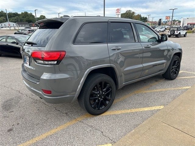 2020 Jeep Grand Cherokee Altitude