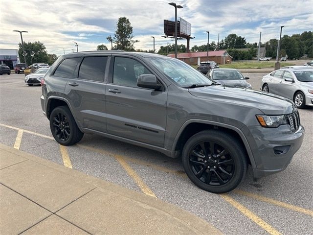 2020 Jeep Grand Cherokee Altitude