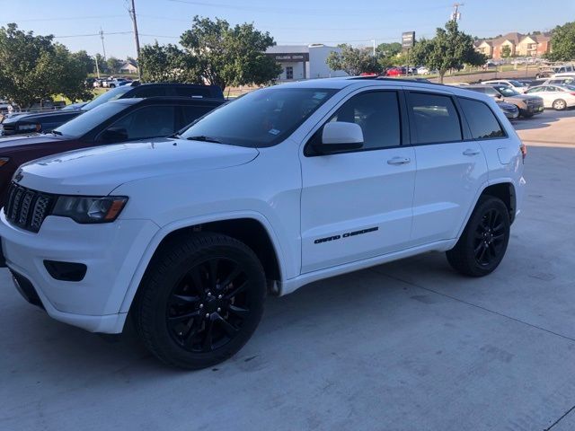 2020 Jeep Grand Cherokee Altitude