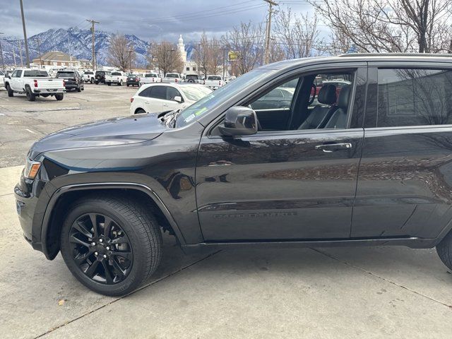 2020 Jeep Grand Cherokee Altitude