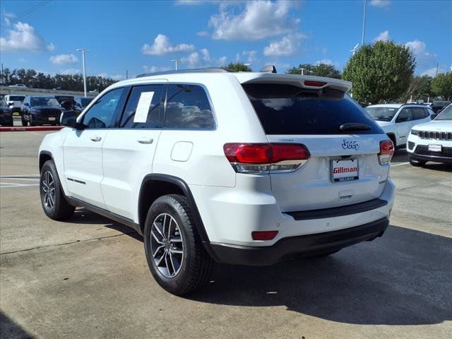 2020 Jeep Grand Cherokee Laredo E