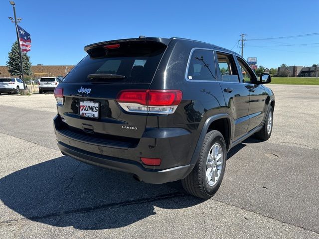 2020 Jeep Grand Cherokee Laredo