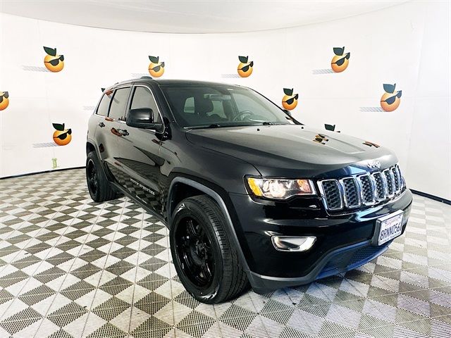 2020 Jeep Grand Cherokee Laredo E