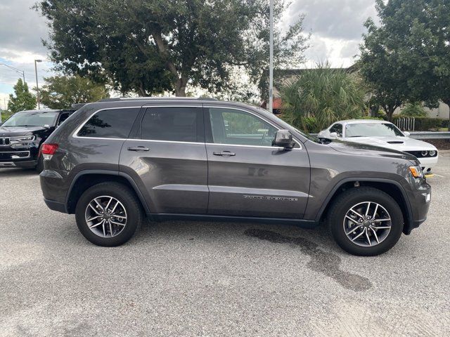 2020 Jeep Grand Cherokee Laredo E