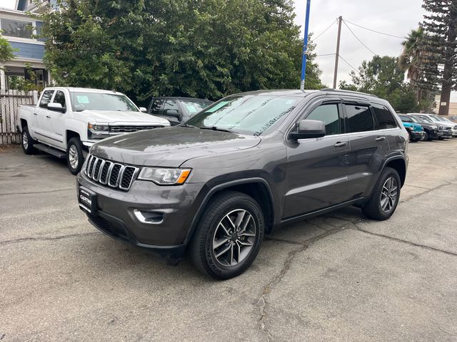 2020 Jeep Grand Cherokee Laredo E