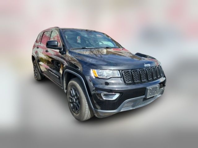 2020 Jeep Grand Cherokee Laredo E
