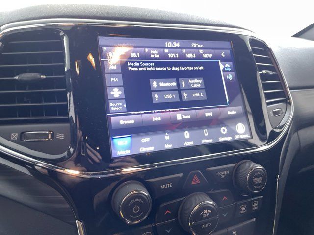 2020 Jeep Grand Cherokee Laredo E