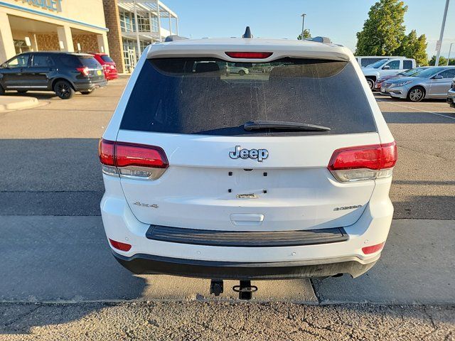 2020 Jeep Grand Cherokee Laredo E