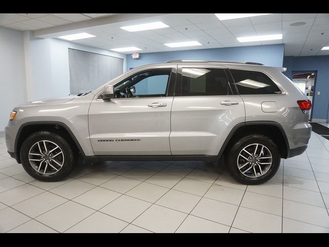 2020 Jeep Grand Cherokee Laredo E